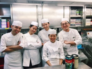Windie(the second one from left) and other intern of the MO kitchen.