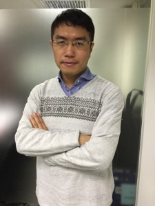 ■ 區 諾 軒 指 傘 兵 利 用 新 的 宣 傳 方 式 取 得 選 民 支 持 。