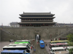 古城牆正東門又名長樂門,始建於明代,於明末被毀,至清代重建。劉卓瑩攝