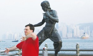 李小龍銅像受旅客歡迎