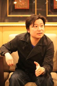 變臉表演者鄭裕康